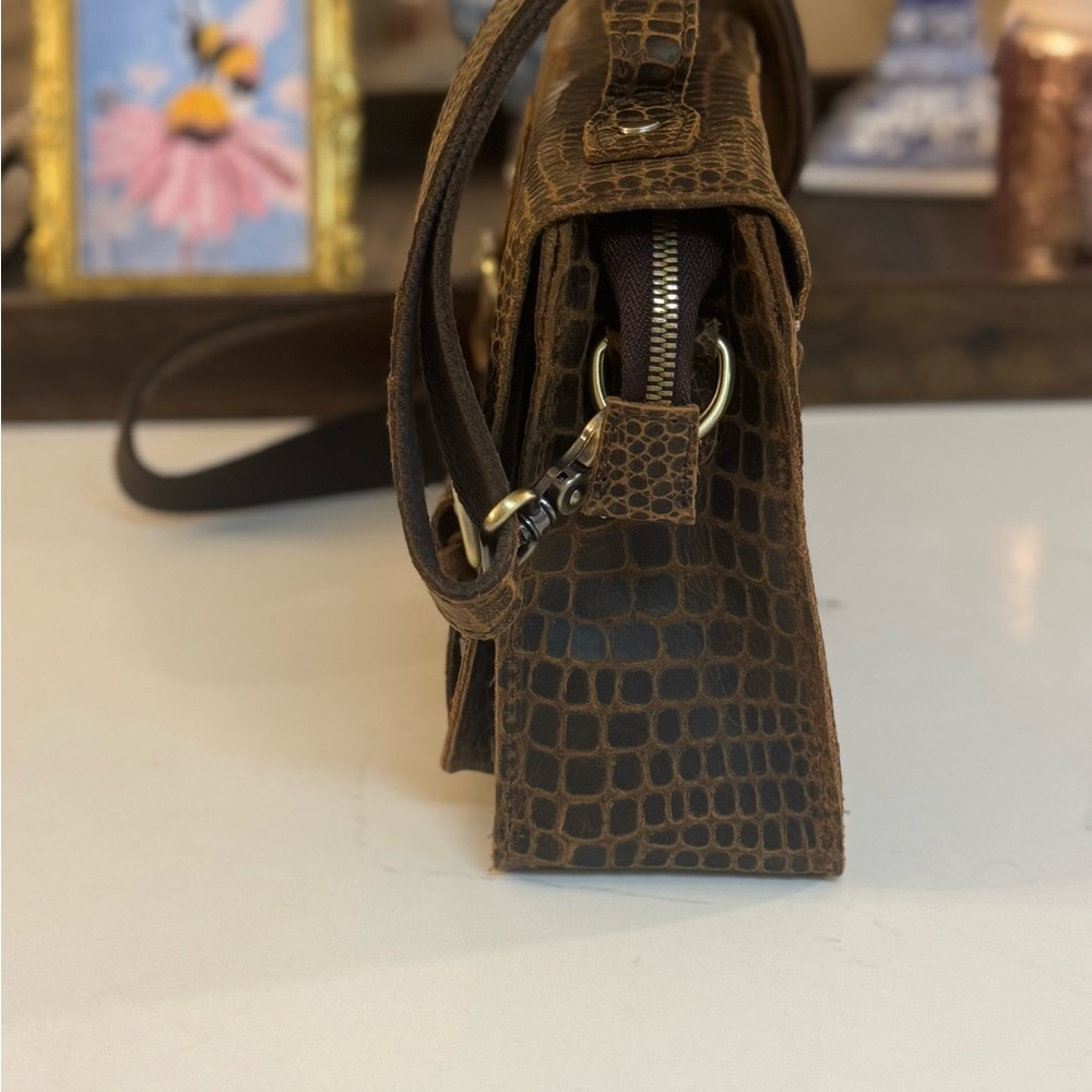 🤎 NWT FSHSUP CROCO EMBOSSED LEATHER MESSENGER BAG! - Picture 6 of 13
